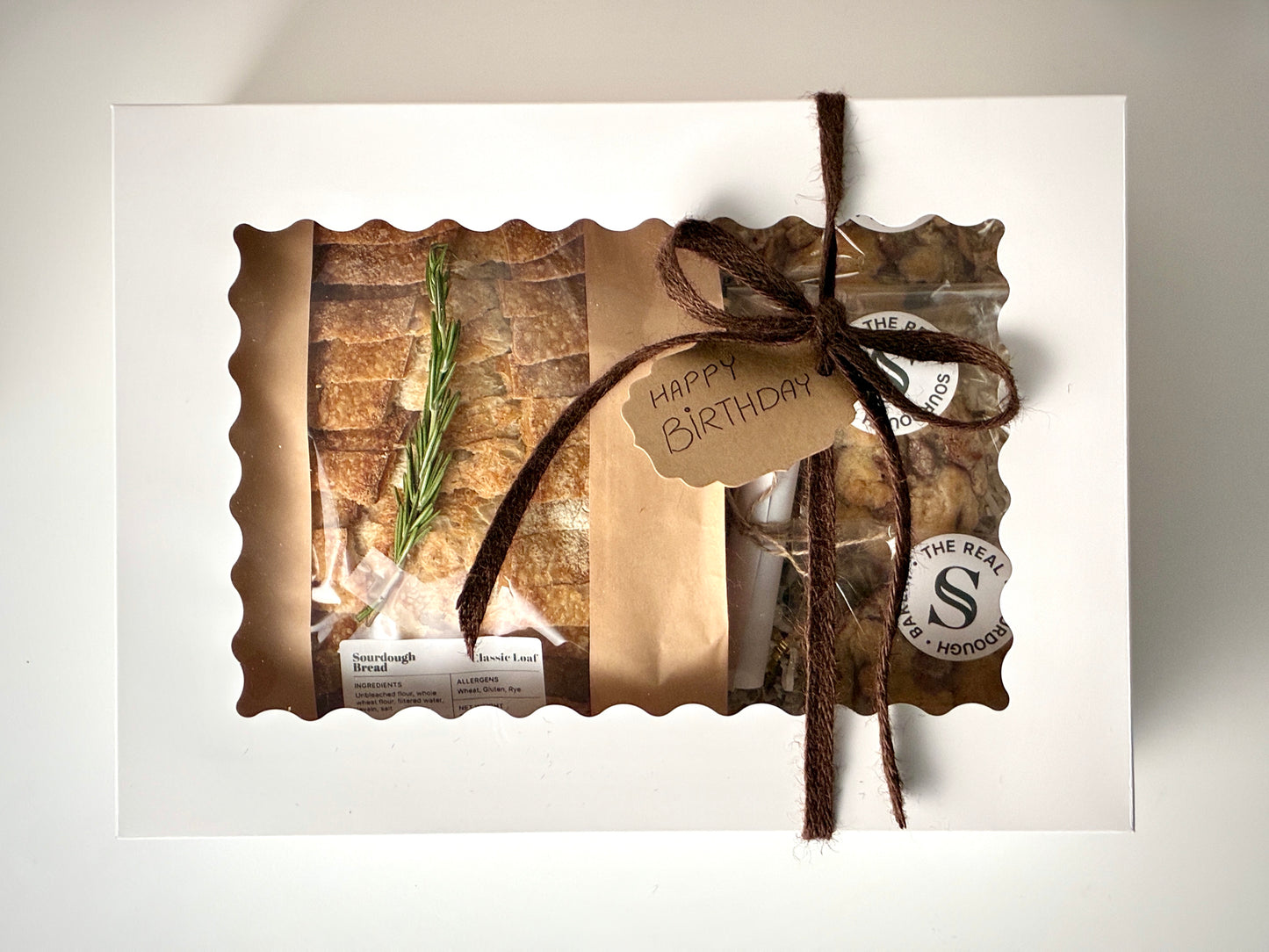 Fresh Gift Basket (Bread & Sweets)